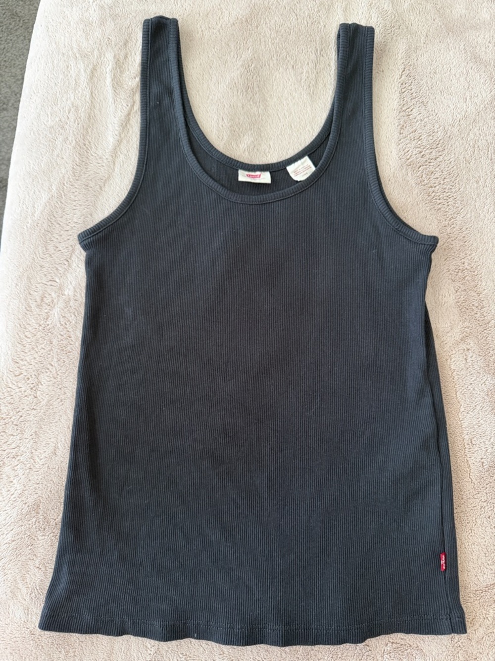 Levi’s black ribbed classic scoop neck basic tank top sz L